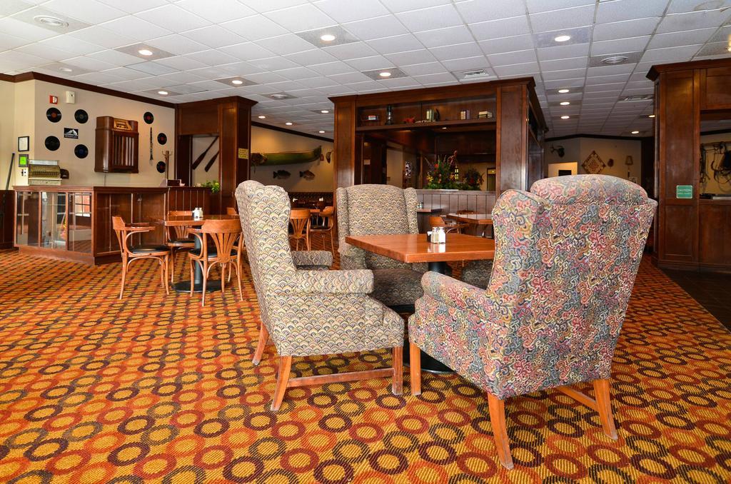 Red Lion Hotel Farmington Restaurant foto